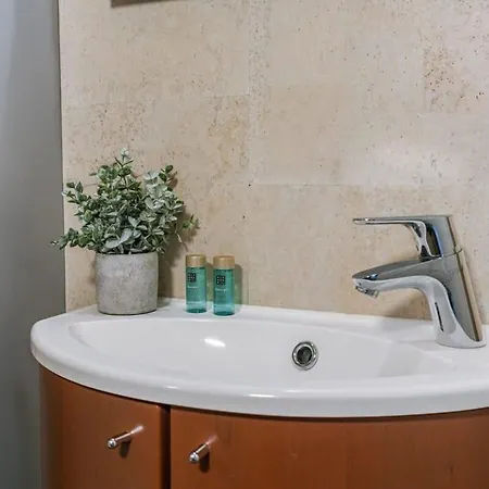 Huswell - Near The Beach With Terrace * Ostende